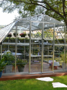 The Benefits of Transparent Polycarbonate Sheets for Your Greenhouse