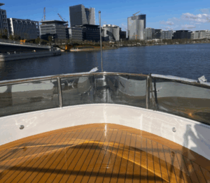 Why Polycarbonate Transparent Solid Sheets Are the Ideal Choice for Yacht Guardrails